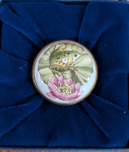 Halcyon days enamel - -, frog